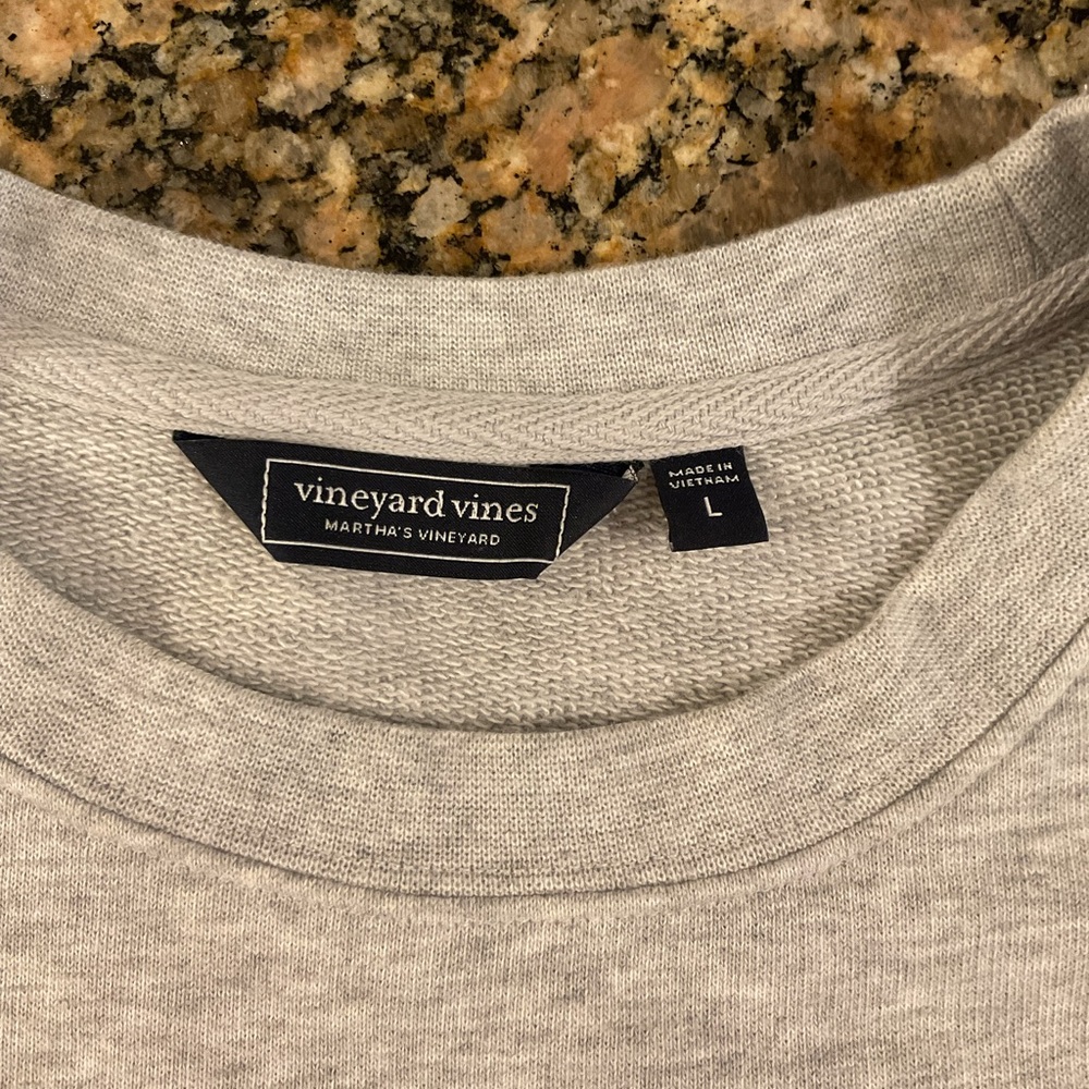 Vineyard Vines Light Gray Crewneck Sweater - Picture 6 of 6